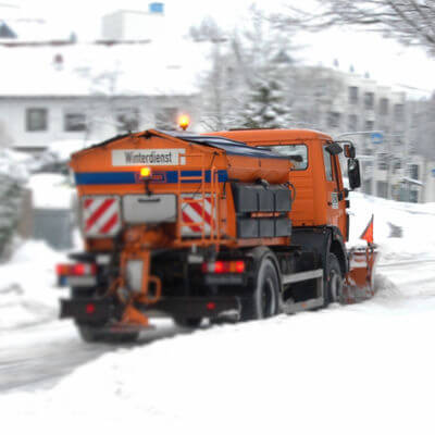 Versorgungsbetriebe, z.B. für Stadtwerke oder Winterdienste müssen unvorhergesehen in den Einsatz zur Sicherstellung der kritischen Infrastruktur